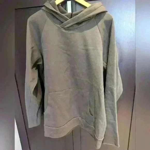 Twenty Streetwear Gray Sweatshirt -  size Large excellent condition - Picture 1 of 4